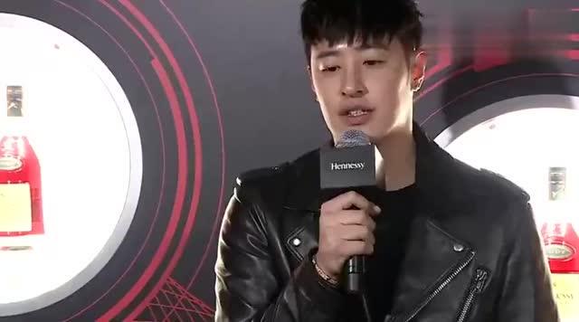 潘玮柏直播揭秘小巷宝藏，独特环境魅力小店独家曝光