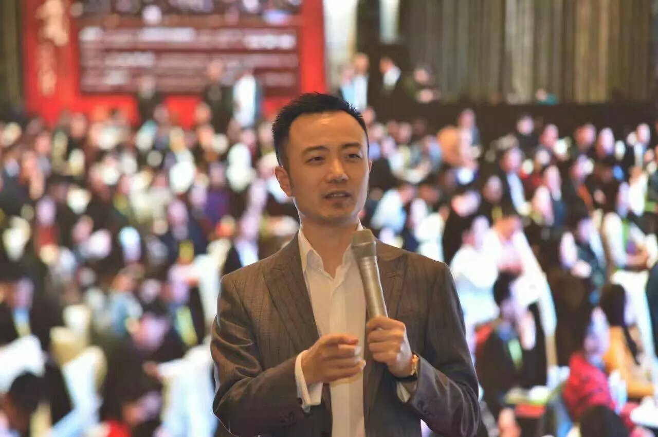 俞凌雄的日常，友情与爱的小时光汇聚处